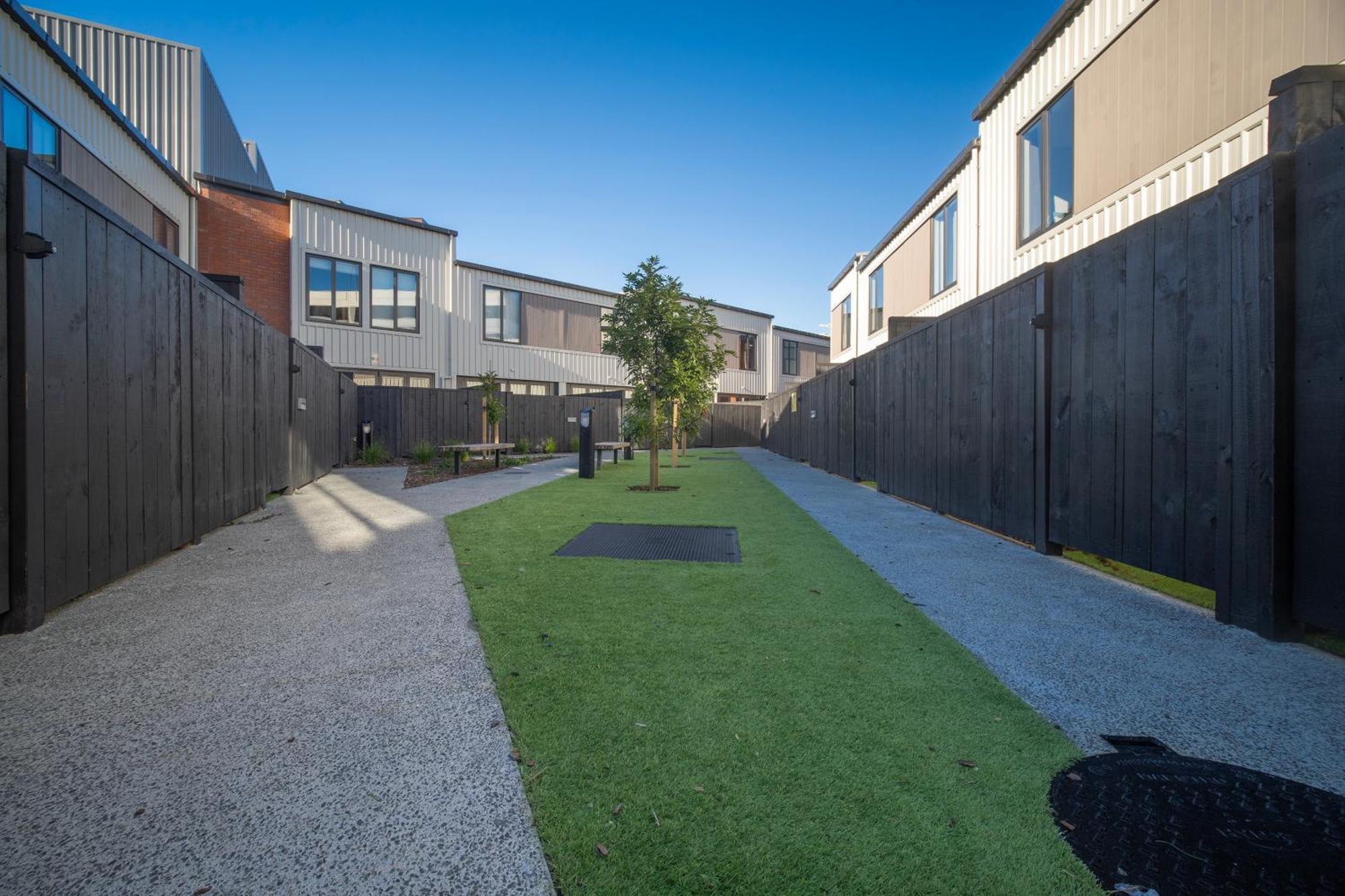 Modern Townhouse Close To City With Full Kitchen - Ellerslie Auckland Zewnętrze zdjęcie